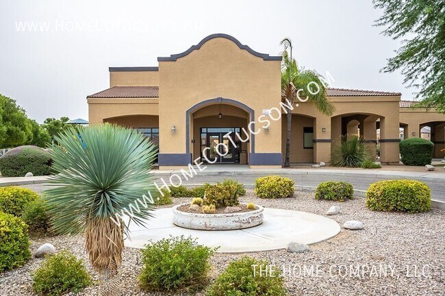 Building Photo - 6645 E Gehrig Ln