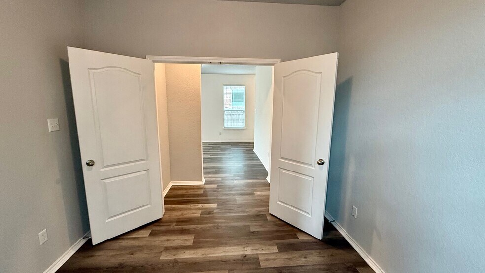 Building Photo - 260 Sage Derby Dr