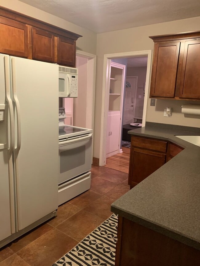 Building Photo - Gorgeous Home in Bountiful!