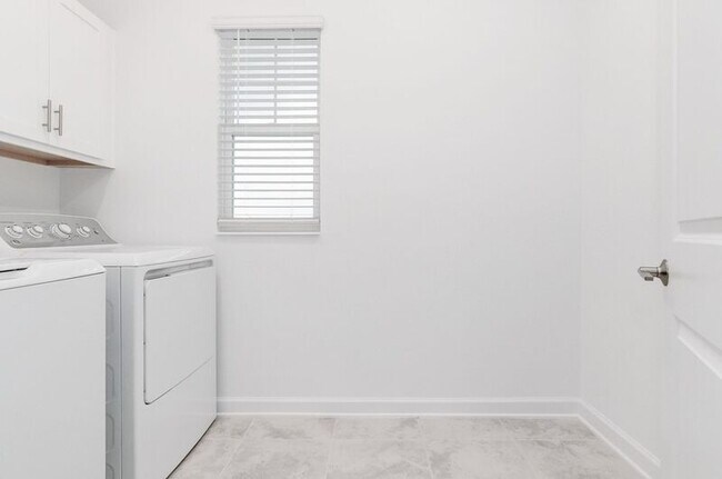 Building Photo - 5636 Quiet Palm Lp