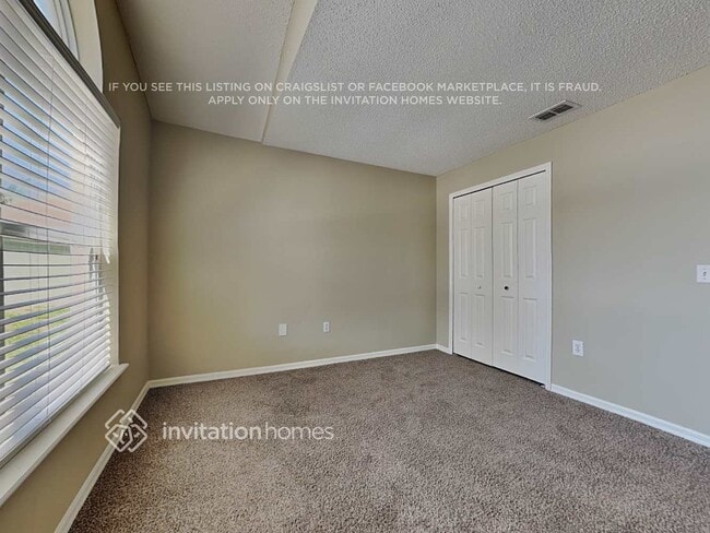 Building Photo - 24833 Mary Beth Ct