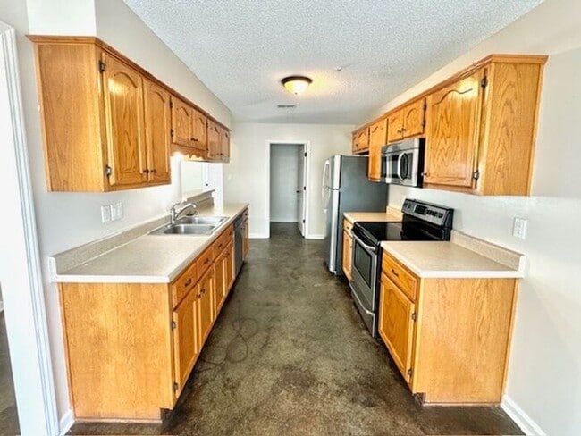 Building Photo - Now Leasing A 4 Bedroom 2 Bath Home in Sou...