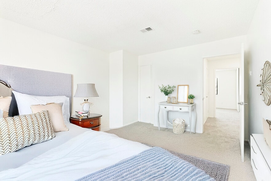 Pinewood Condominiums - Elevate Properties