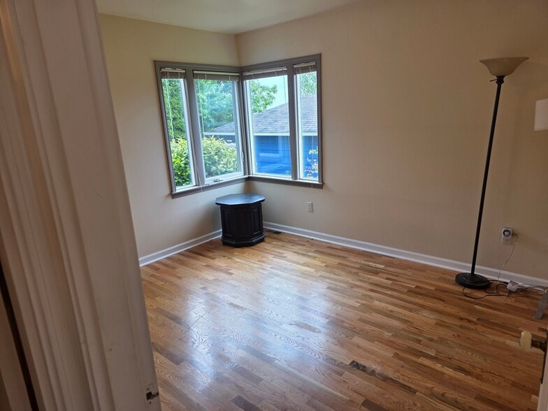 Building Photo - 1511 Rainier St