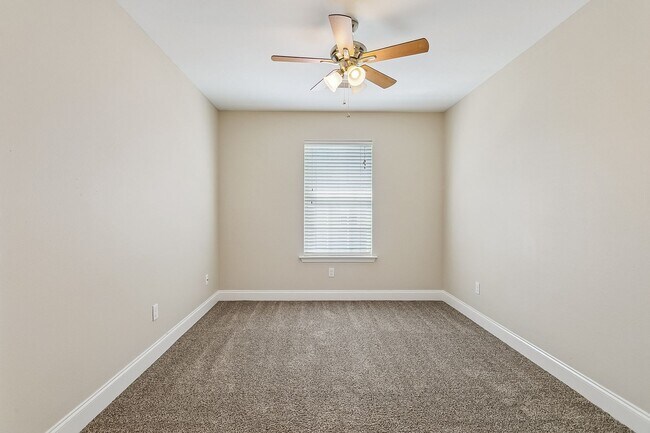Building Photo - 104 Covington Meadow Cir