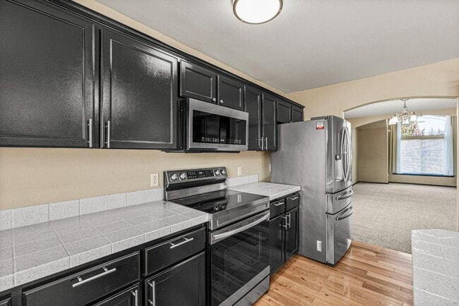 Building Photo - Spacious Corner Lot Home Near JBLM | 4 Bed...