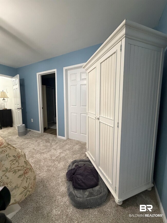 Building Photo - 1517 Regency Rd