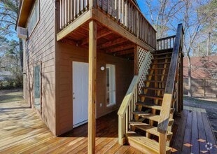 Building Photo - 6076 Sinclair Dr