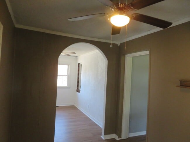 Building Photo - Dinwiddie County