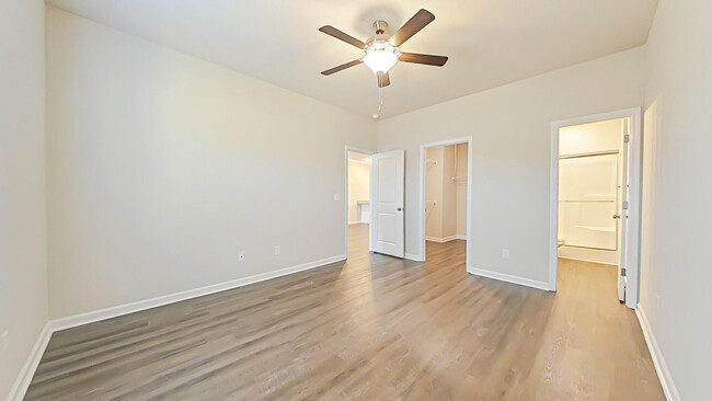 Building Photo - 5082 Samuel Rd