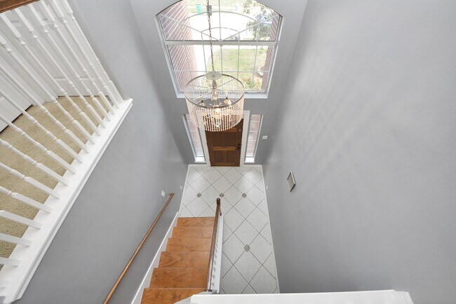 Building Photo - 18315 Brenwood Menor Dr