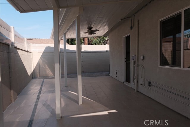 Building Photo - 500 N Resh Pl