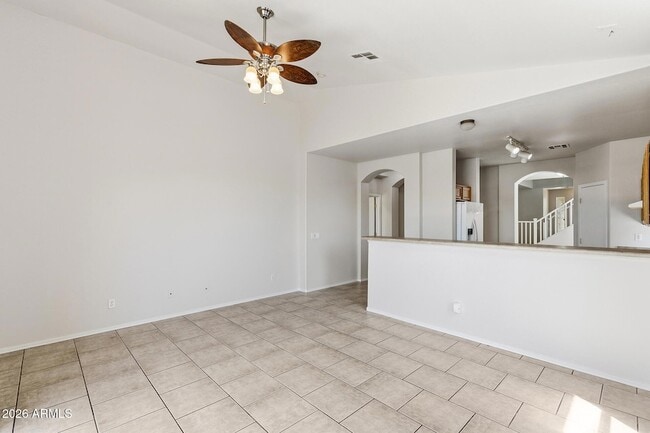 Building Photo - 14779 W Bloomfield Rd