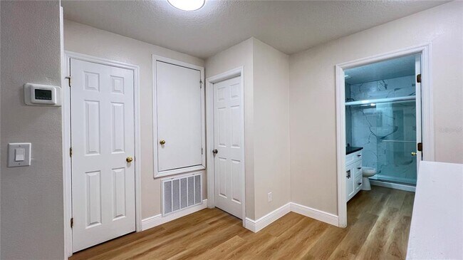 Building Photo - 16834 Sunrise Vista Dr