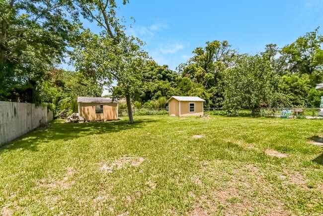 Building Photo - 5442 Marcia Cir