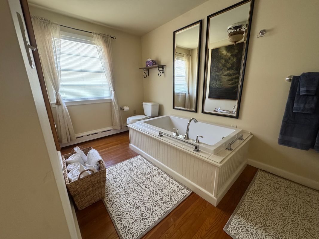 Building Photo - 2403 New Holland Pike