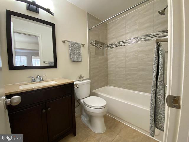 Building Photo - 6004 Curtier Dr