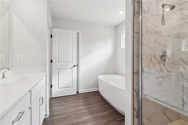 Building Photo - 2072 Buice Lake Pkwy