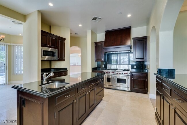 Building Photo - 770 Lanni Ct