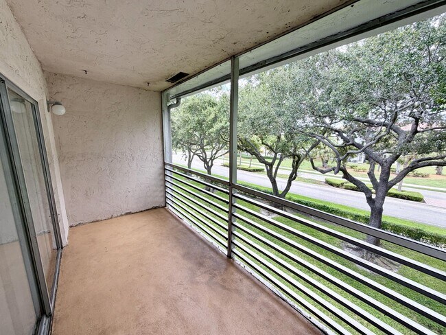 Building Photo - 8405 NW 61st St