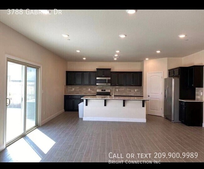Building Photo - 3788 Gabriel Dr