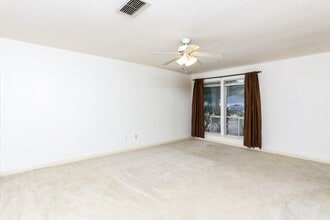 Building Photo - 1226 Ferndale Dr