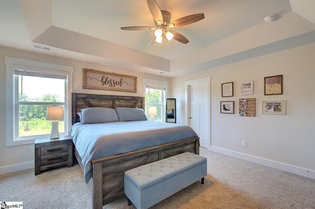 Building Photo - 542 Silverado Ave