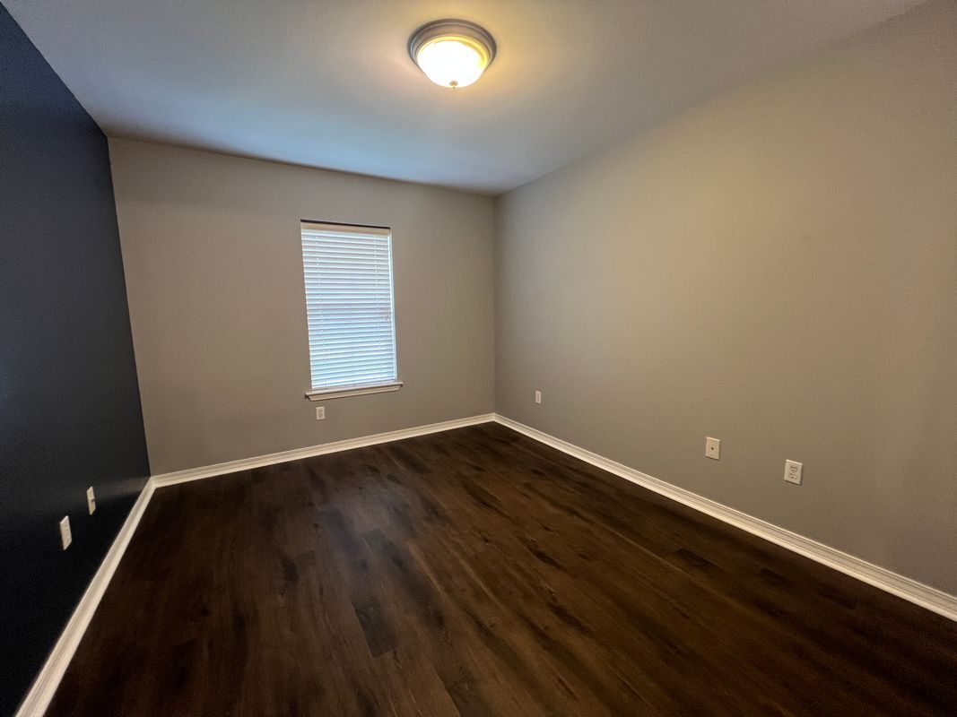 Building Photo - 108 Brandi Ln