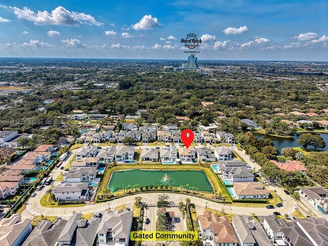 Building Photo - 5718 Ashwood Cir