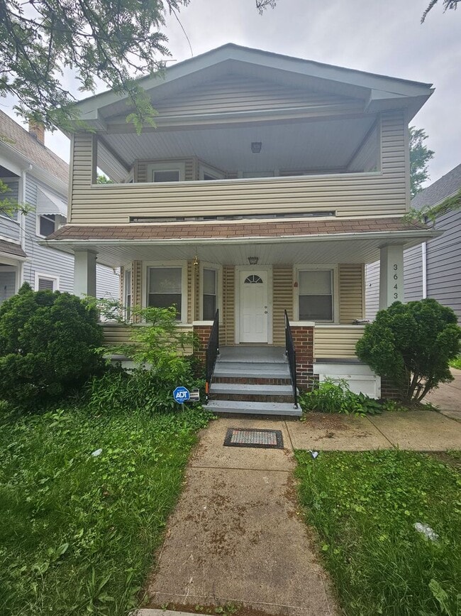 Primary Photo - 3643 W 47th St
