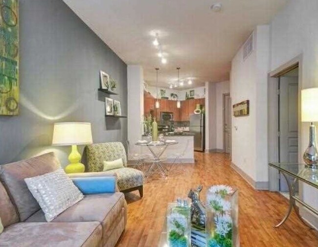 Building Photo - 1380 River Bend Dr