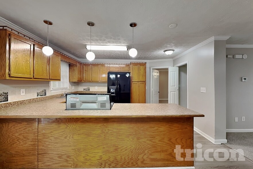 Building Photo - 9159 Tara Dr SW