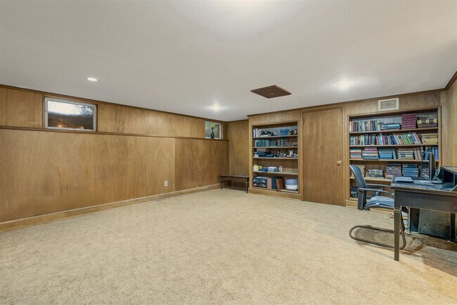 Building Photo - 9 Northbridge Pl