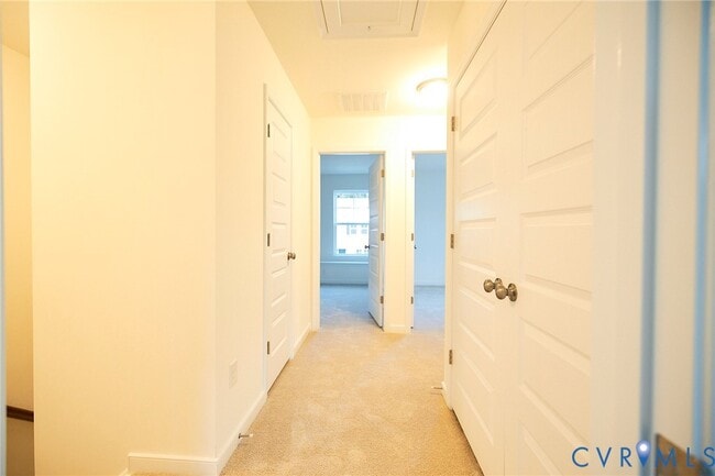 Building Photo - 224 Greenpark Rd