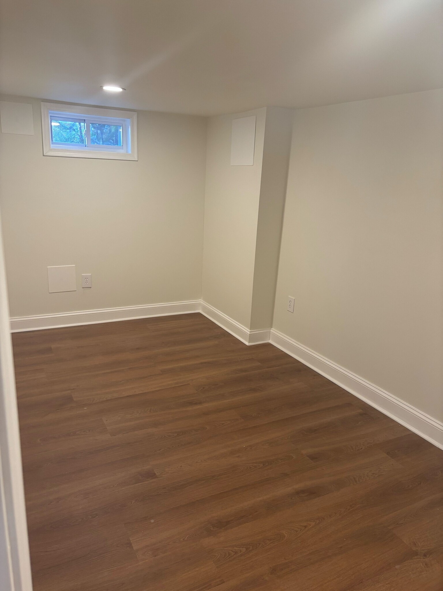 Bedroom - 1831 Deveron Rd