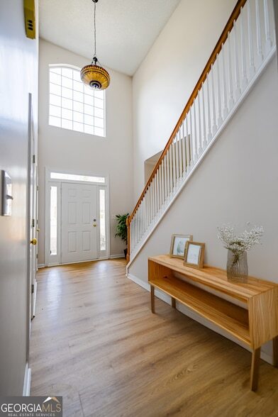 Building Photo - 1570 Swan Valley Ct