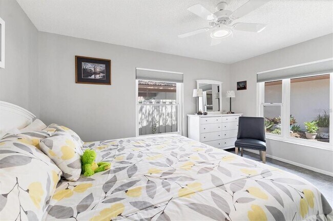 Building Photo - 6304 Pelican Dr