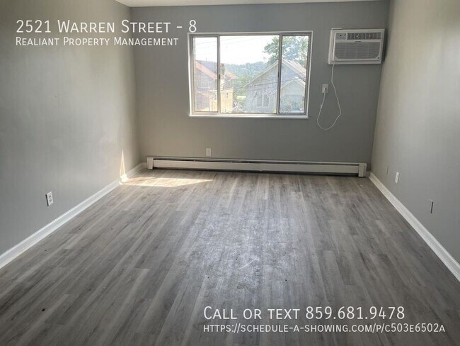 Building Photo - 2521 Warren St