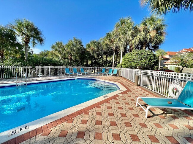 Building Photo - 250 Calusa Blvd