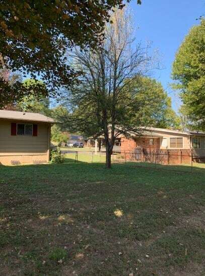 Building Photo - 4000 Sycamore Dr NW