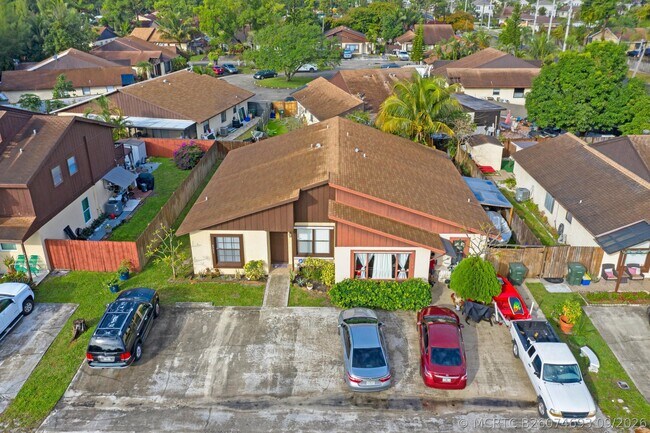 Building Photo - 3757 Mil-Pond Ct