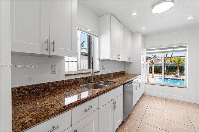 Building Photo - 5103 SW 128th Pl