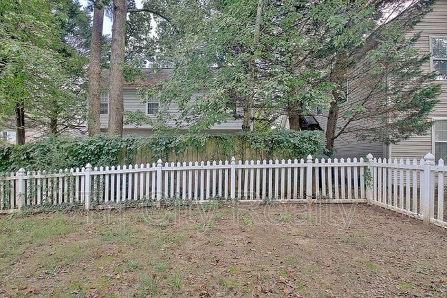 Building Photo - 419 Sherrels Ford