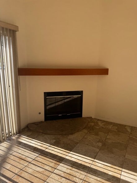 Building Photo - 126 E Pearl St