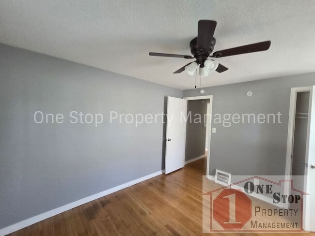 Building Photo - Beautiful 3 Bedroom 2 Bathroom in Kansas City
