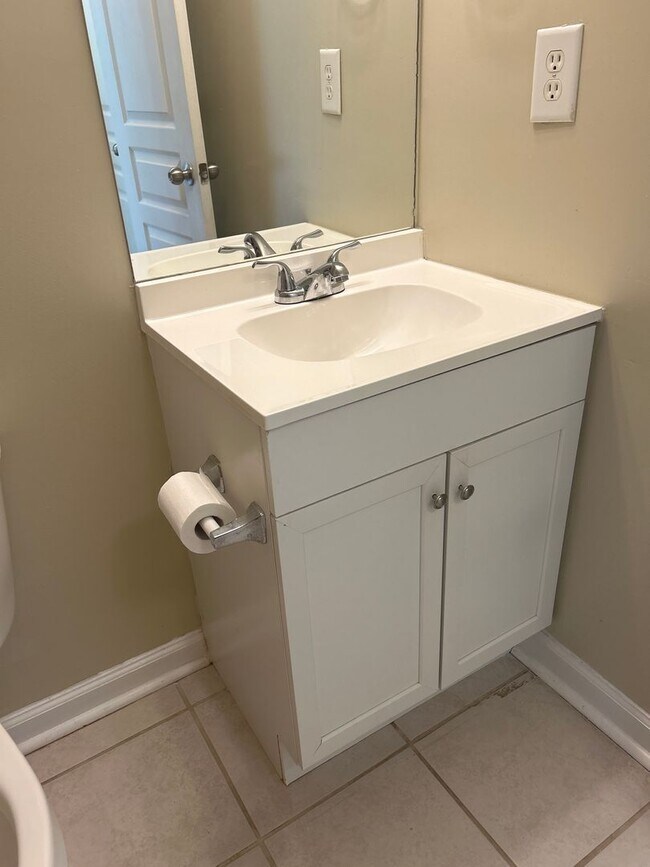 Building Photo - 05-203 Doddi