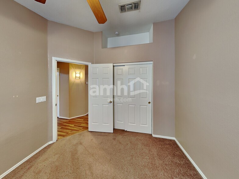 Building Photo - 11440 W Sheridan St