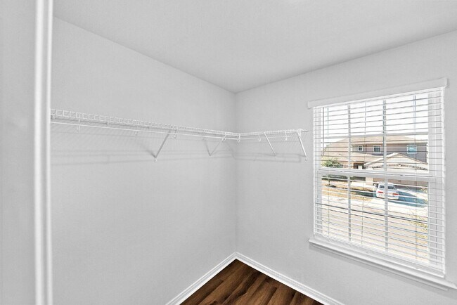 Building Photo - Modern Comfort Meets Everyday Living in This Beautifully Updated Two Story Home for Rent