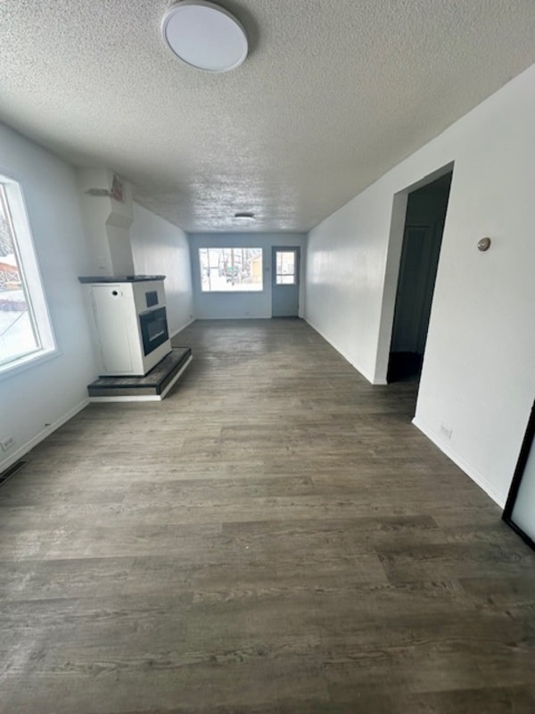 Building Photo - 123 N Elm St