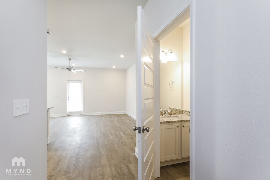 Building Photo - 1655 Caleigh Ct